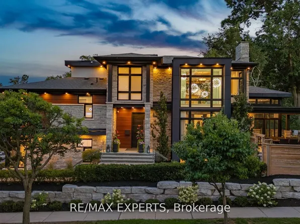 7 Woodvalley Dr, Toronto, ON M9A 4H2