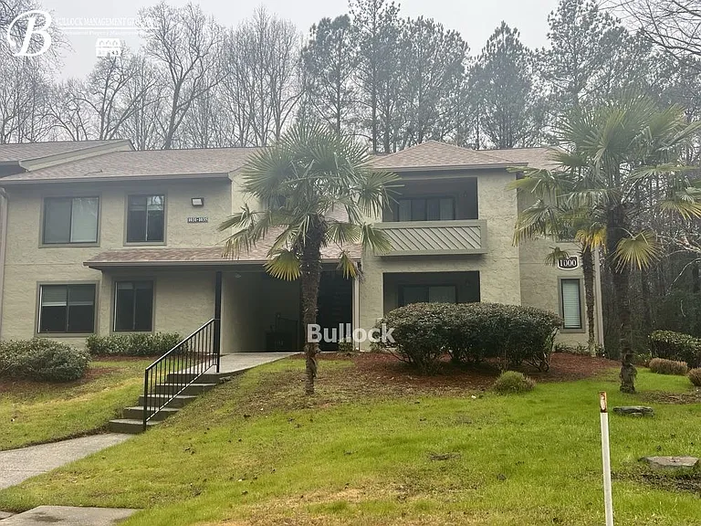 1035 Seasons Pkwy — Photo 1