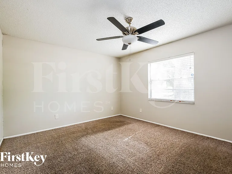 1701 Freeman Dr — Photo 11
