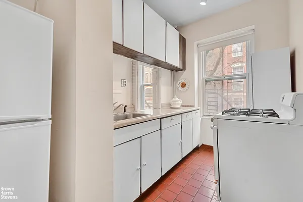 Sold by Brown Harris Stevens | media 13