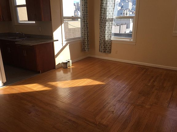 2nd image of 20 Mallorca Way APT 5