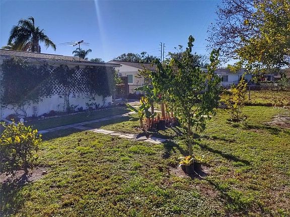5th image of 3041 Salisbury Dr