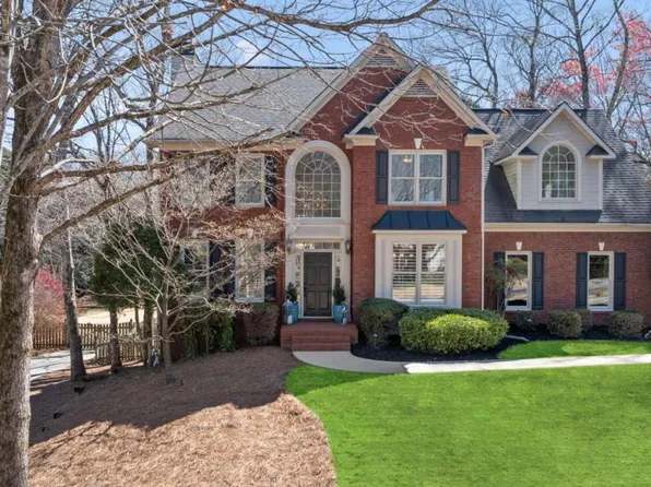720 Lakeglen Dr, Suwanee, GA 30024