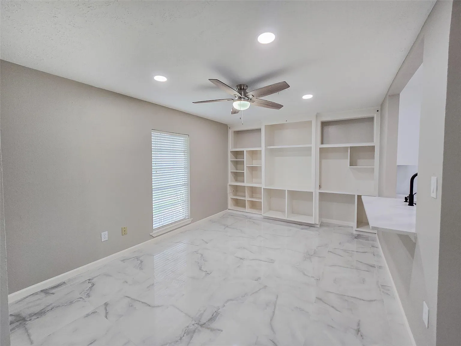 3 bed, 2.0 bath, 1280 sqft, $1,700 — Photo 4