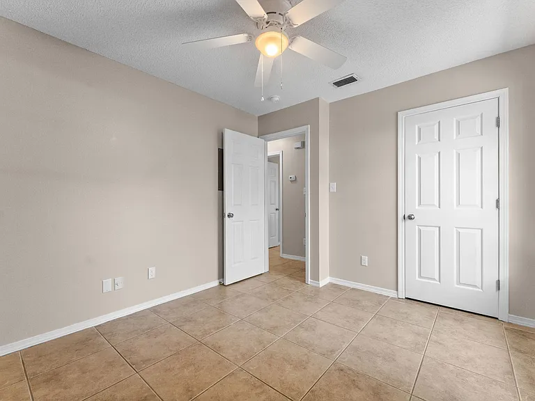 20952 Liberty Ln — Photo 14