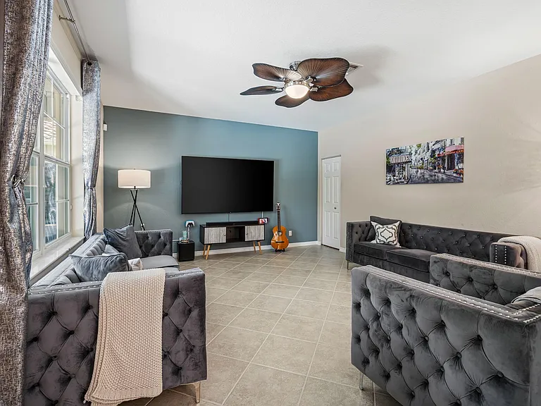 10652 Ivanhoe Ln — Photo 18