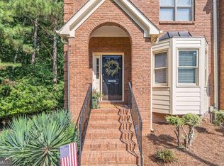 2530 Holcomb Springs Dr, Alpharetta, GA 30022