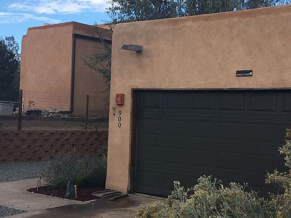 2nd image of 900 Penny Ln