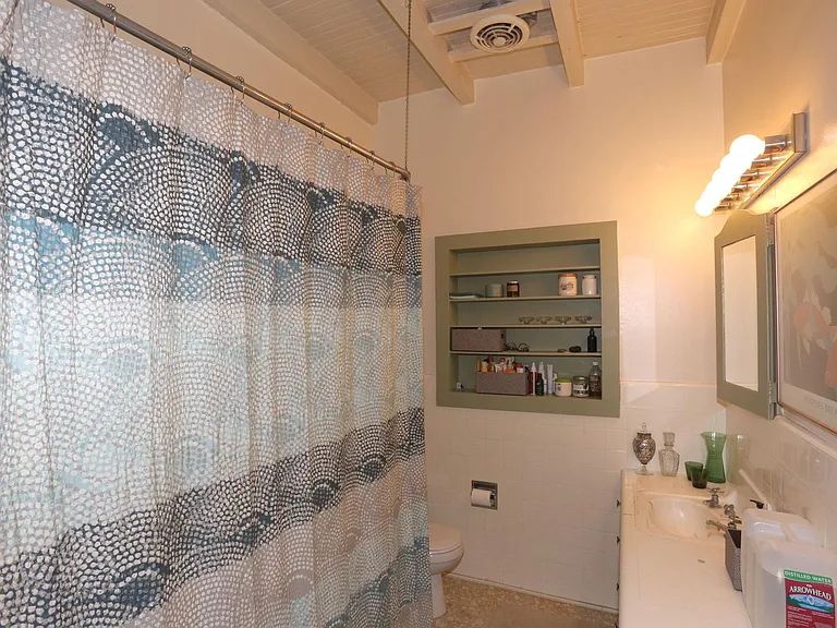 1521 E Mabel St #A — Photo 22