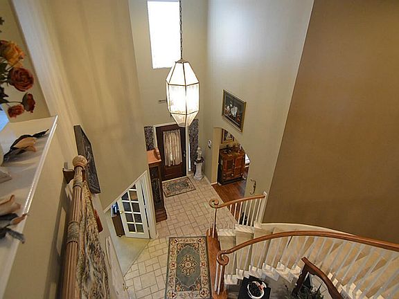 4th image of 5918 Corinthian Park Dr