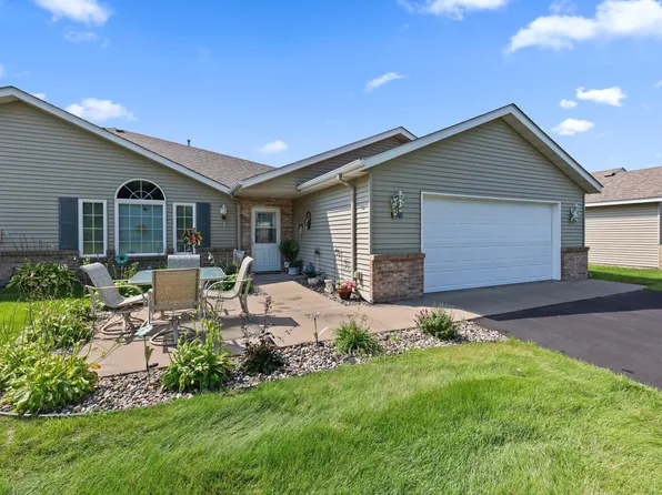 1320 Scout Dr, Sartell, MN 56377