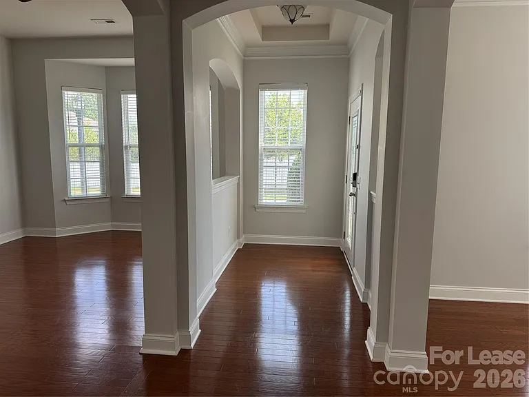 10713 Serape Rd — Photo 2