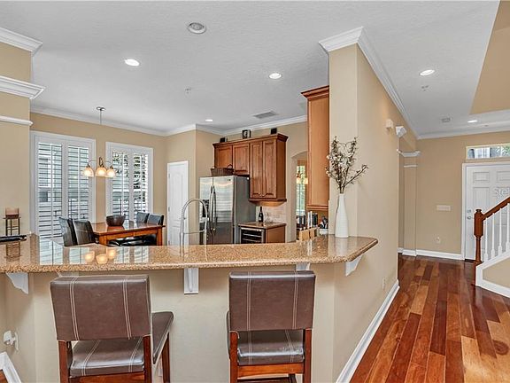 5th image of 3018 Lindale Ave