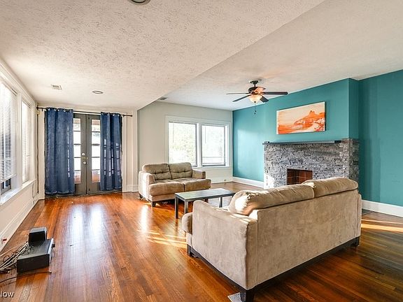 4th image of 2673 Euclid Heights Blvd APT 2