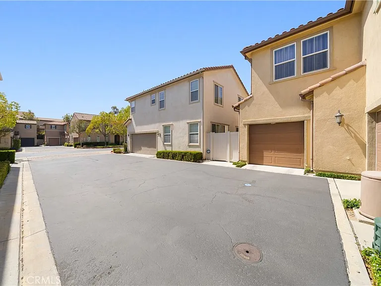 352 Golden Bear Ln — Photo 32