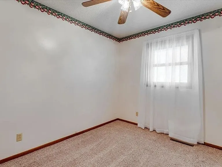 3321 Clove Cir — Photo 18