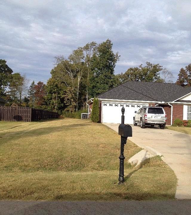 2nd image of 128 Archered Way