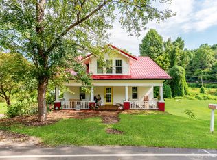 1904 Valway Rd, Lenoir, NC 28645