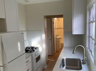 542 S F St #E, Oxnard, CA 93030