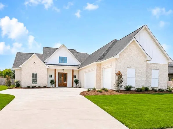 63 Huxley Dr, Starkville, MS 39759
