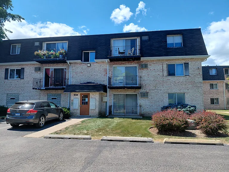 1319 N Baldwin Ct #2D — Photo 21