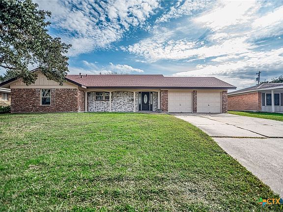 3rd image of 2212 Larry Dr