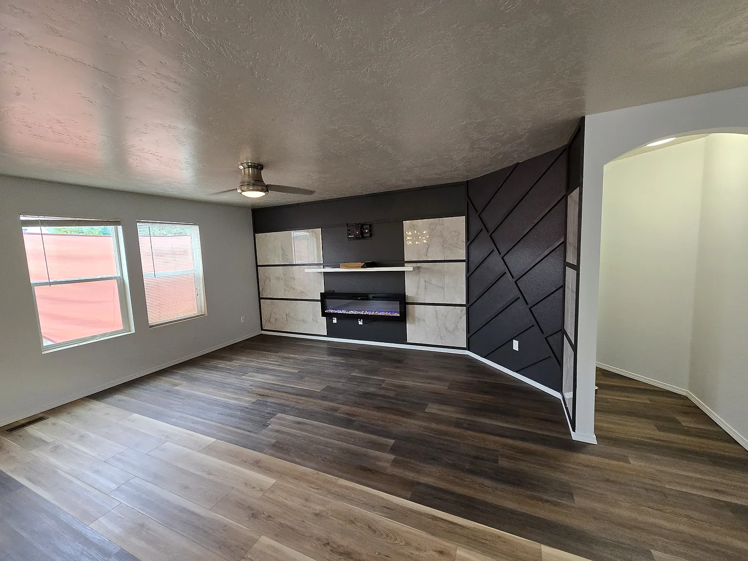 3 bed, 1702 sqft, $2,300 — Photo 3