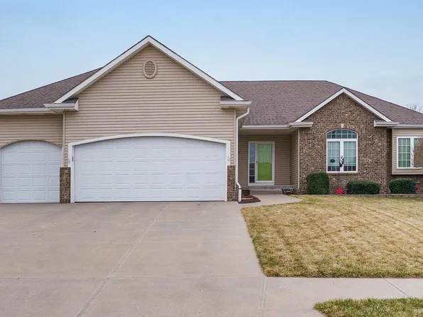 16443 Briar St, Omaha, NE 68136