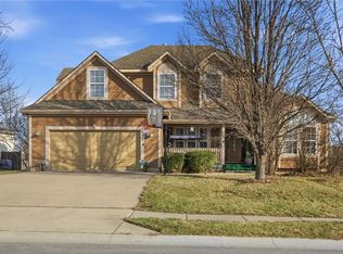 4407 SW Briarbrook Dr, Lees Summit, MO 64082