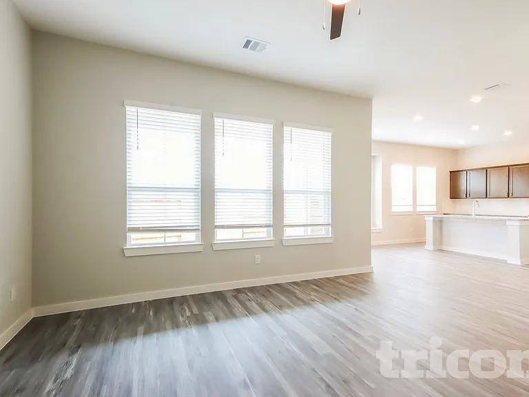 22726 Terrazzo Dr — Photo 2