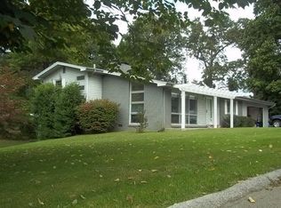 313 Circle Springs Dr, Glasgow, KY 42141