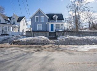 34 High St, Alexandria Bay, NY 13607
