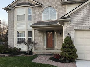 3103 Daley Dr, Troy, MI 48083
