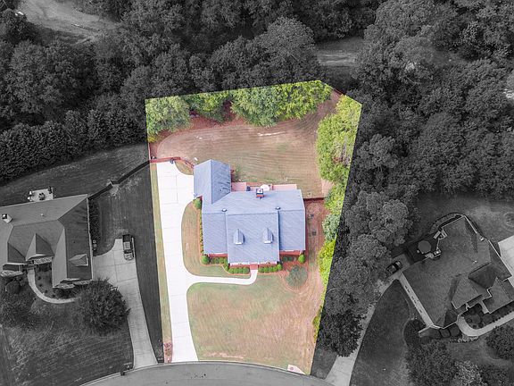 4th image of 6240 Montlake Ave
