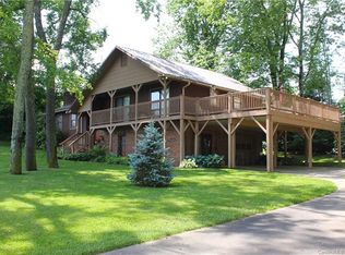 41 Burke St, Waynesville, NC 28786