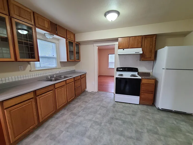 1511 Olympic Hwy S — Photo 2