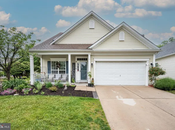 25 Pennington Ct, Delanco, NJ 08075