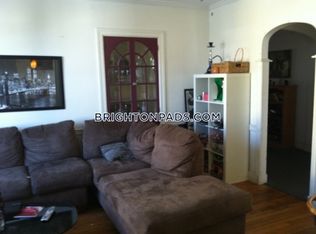 9 Shannon St #2, Worcester, MA 01604