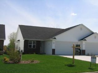 5551 Brookview Dr, Appleton, WI 54913