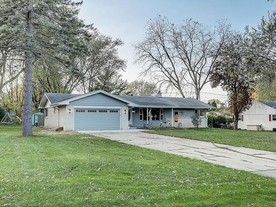 1st image of 6175 S 122nd St