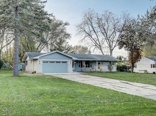 6175 S 122nd St, Hales Corners, WI 53130