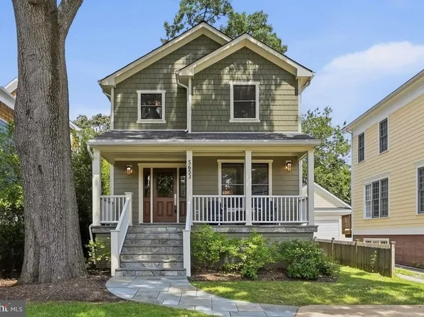 5653 7th St N, Arlington, VA 22205