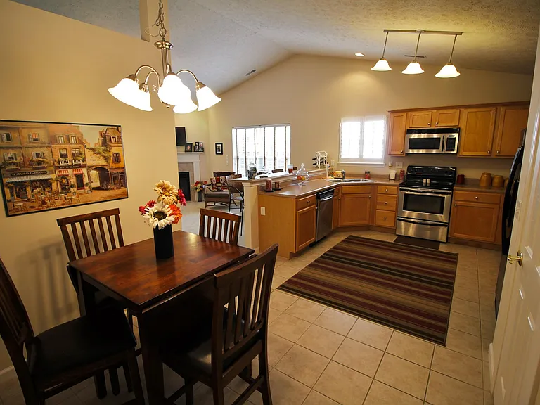 3732 Ellison Dr — Photo 4