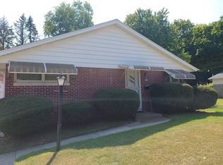 311 E Lincoln St, Bloomington, IL 61701