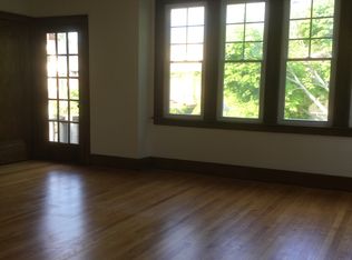 909-911 Nottingham Rd, Grosse Pointe Park, MI 48230