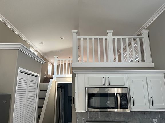 4th image of 1150 Hamilton Ln #7