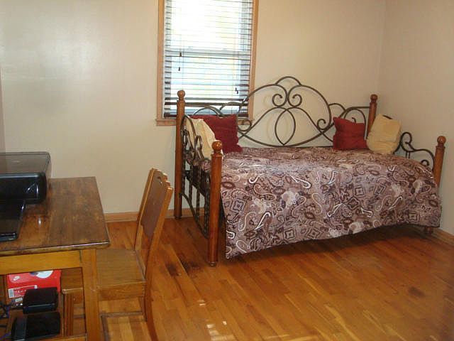 1st image of 2112 Shannon Ln