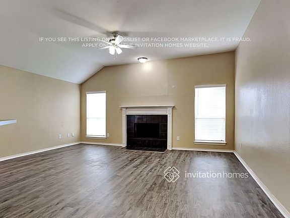 3rd image of 2800 Saint Martin Dr