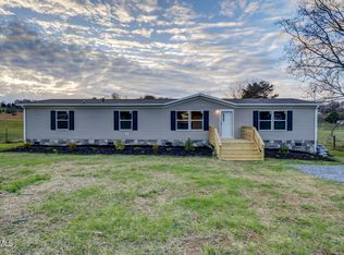 1060 Robertson Rd, Chuckey, TN 37641