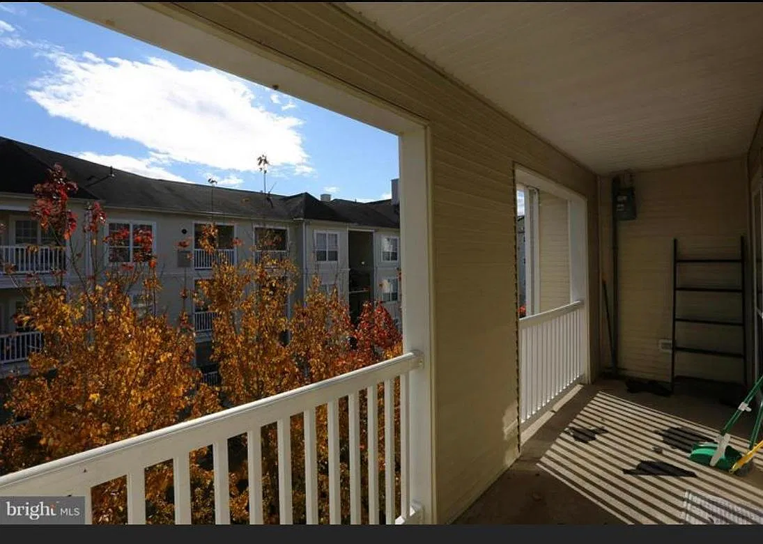 4551 Strutfield Ln — Photo 4